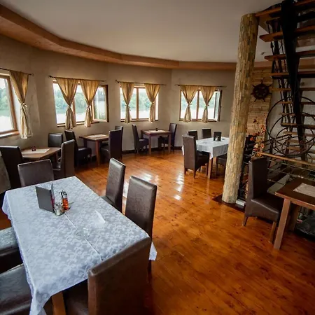 Hotel Svetionik Obrenovac 2*
